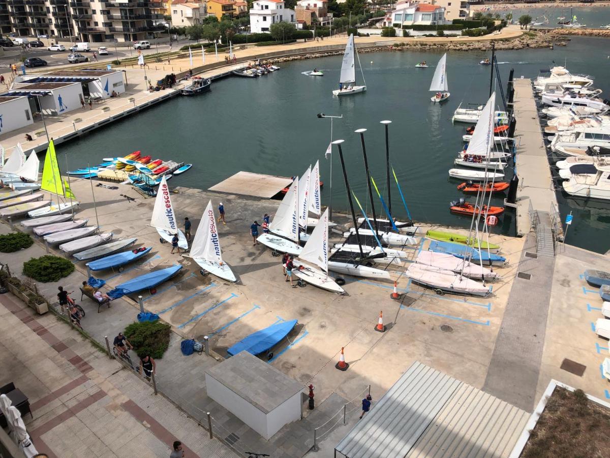 Solo Atico Guest Suites L' Escala Eksteriør billede