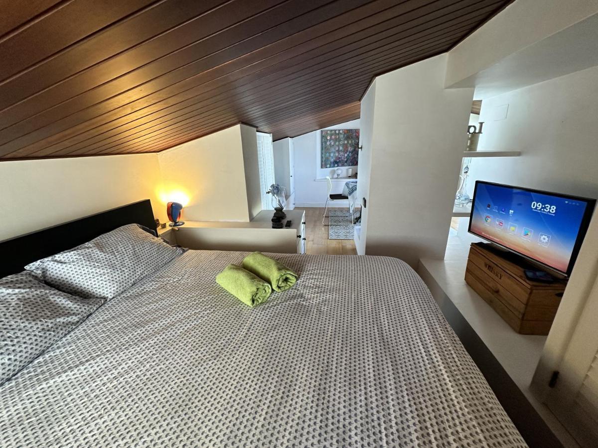 Solo Atico Guest Suites L' Escala Eksteriør billede