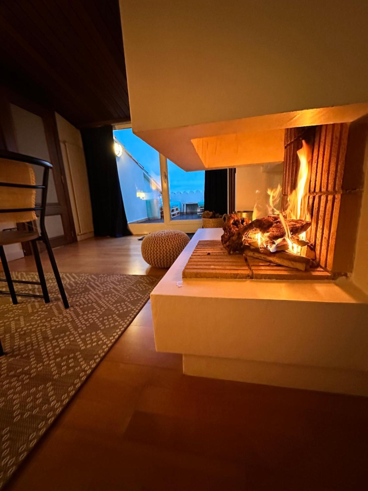 Solo Atico Guest Suites L' Escala Eksteriør billede