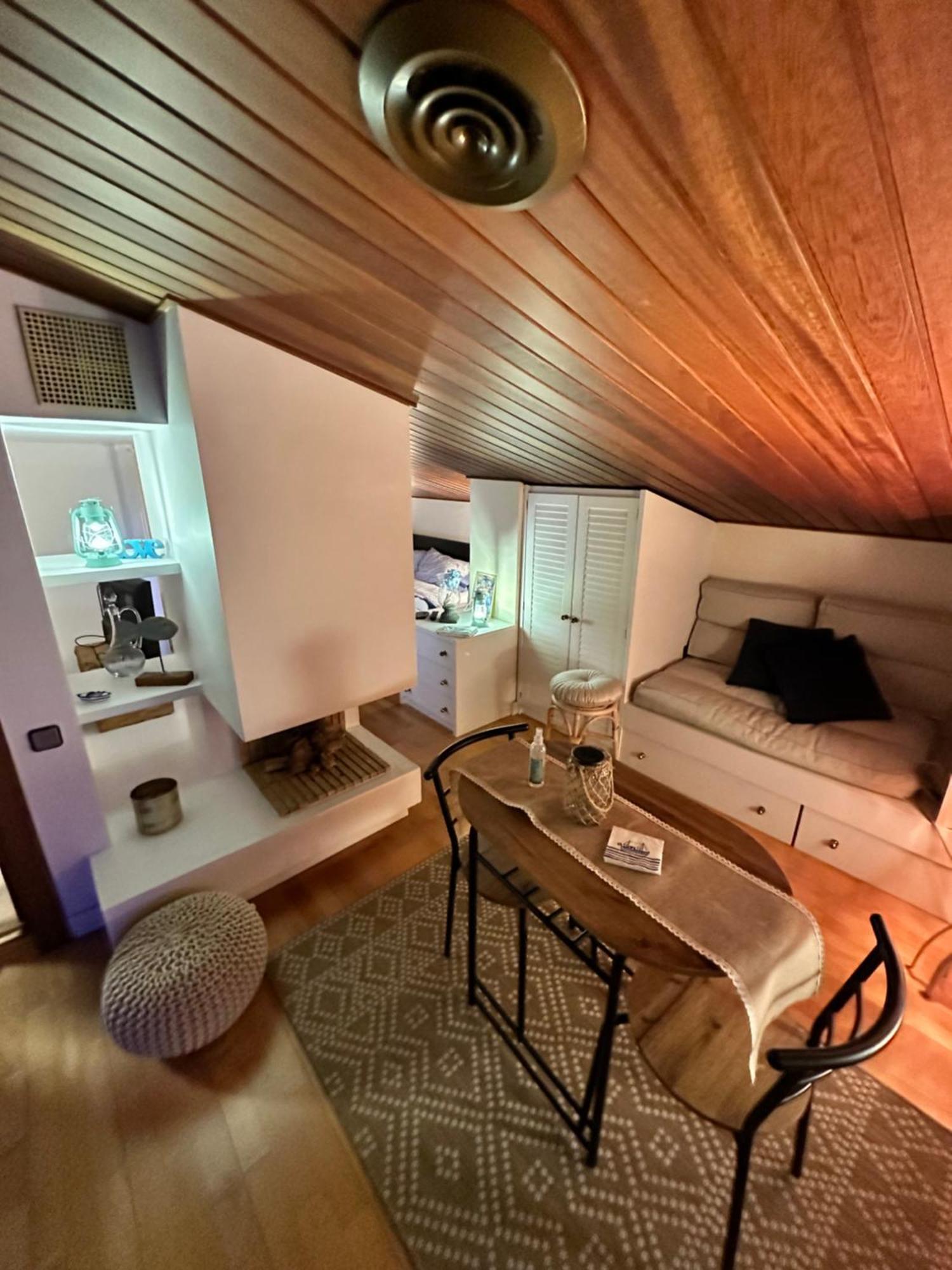 Solo Atico Guest Suites L' Escala Eksteriør billede