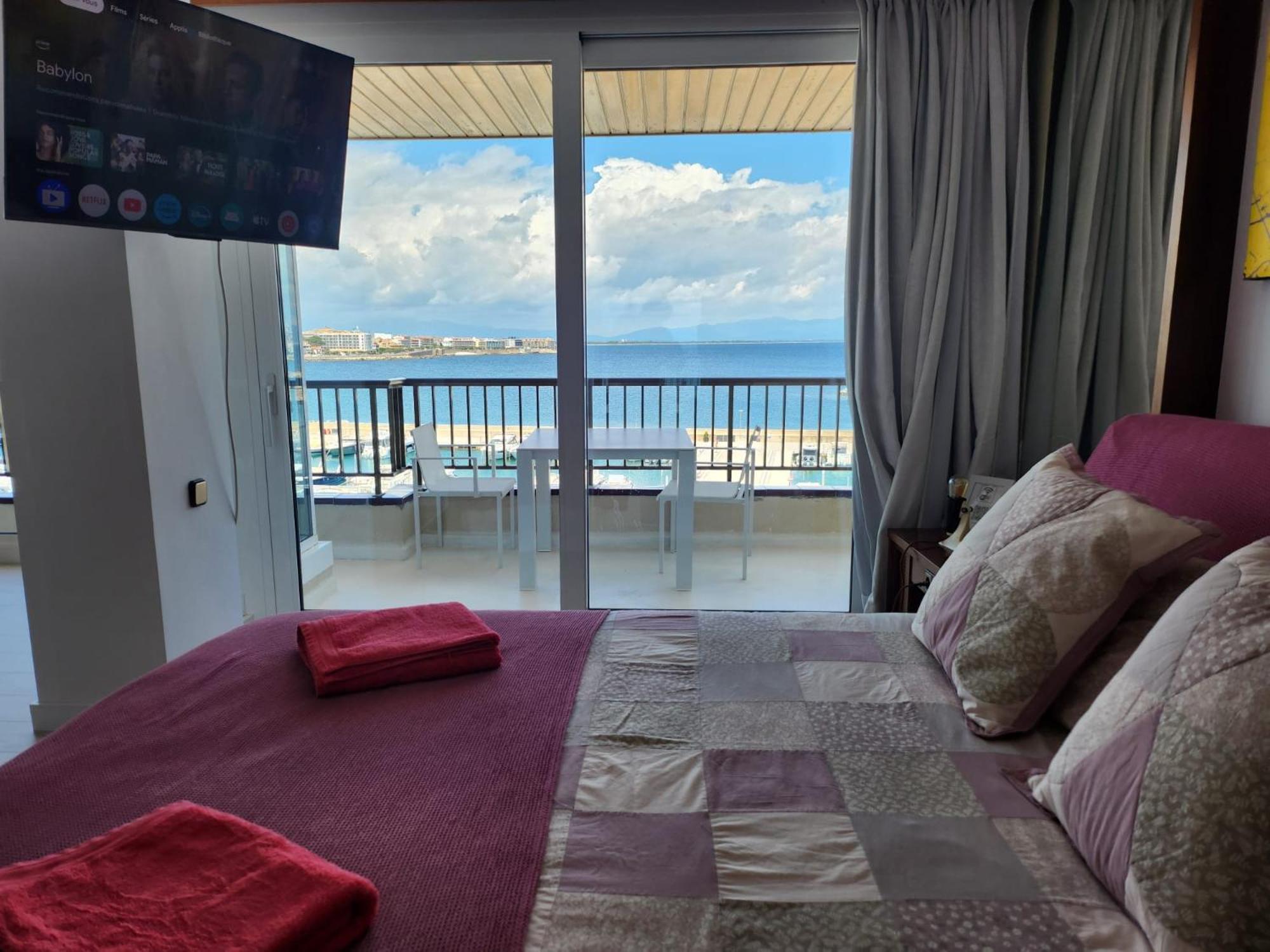 Solo Atico Guest Suites L' Escala Eksteriør billede