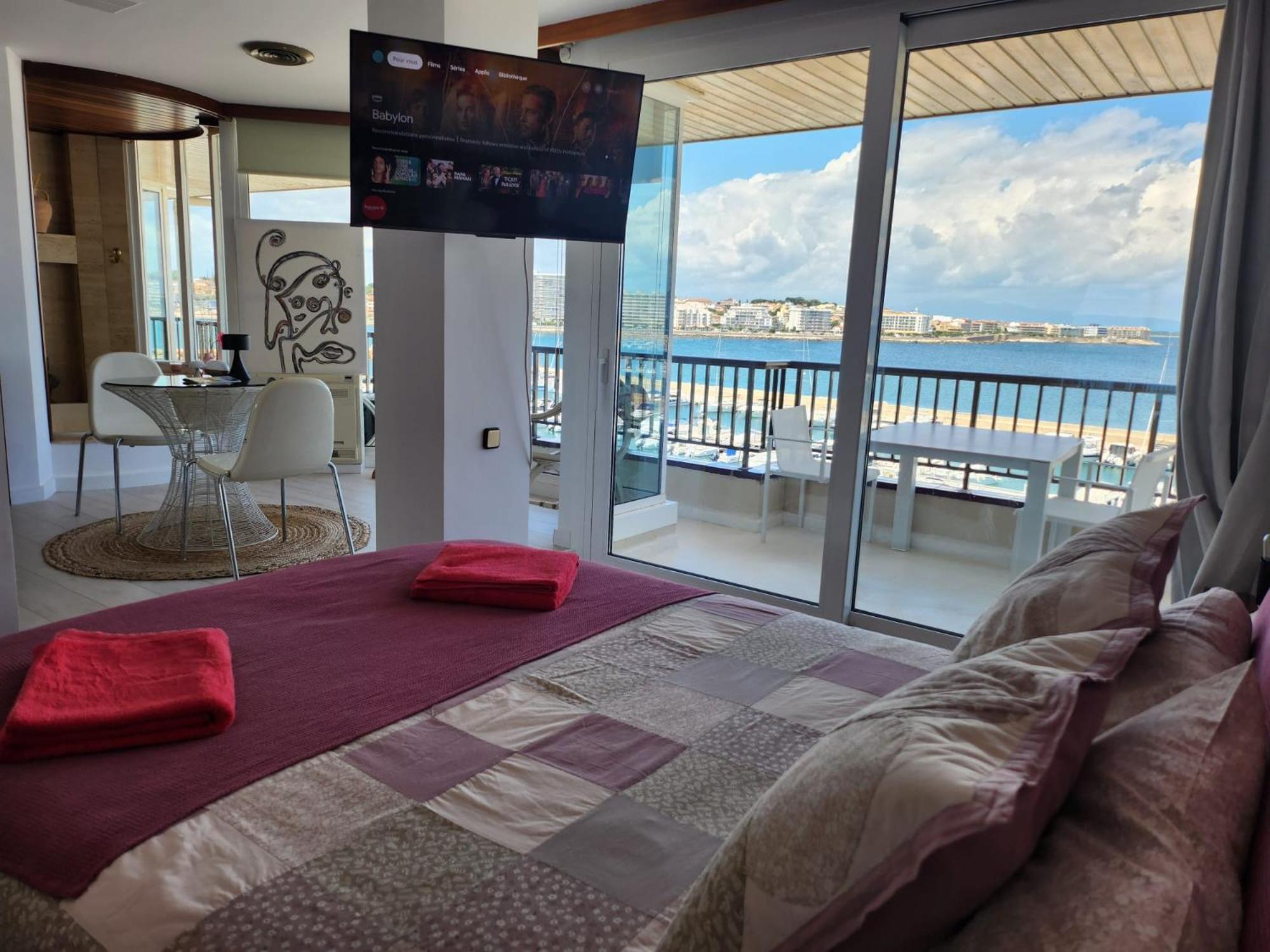 Solo Atico Guest Suites L' Escala Eksteriør billede