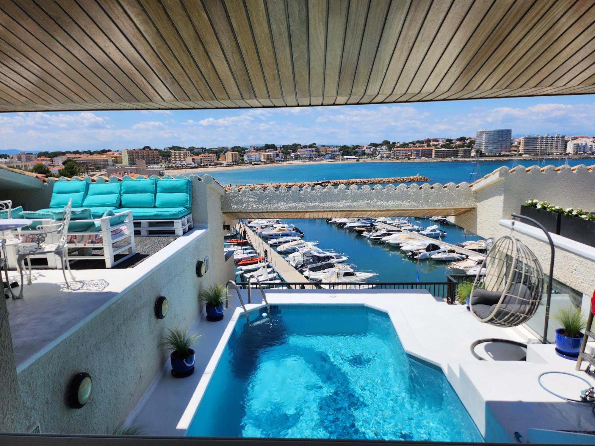 Solo Atico Guest Suites L' Escala Eksteriør billede